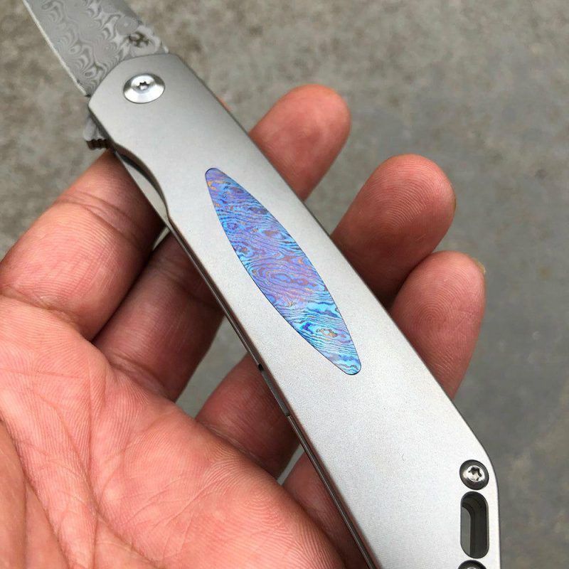 Hazakura K1019D1 Damascus Blade Titanium Handle with Timascus Insert Slim Flipper Gray/Timascus | Folding Pocket Knives