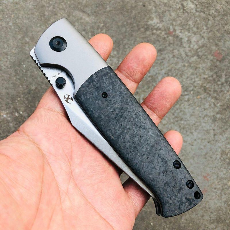 Shikari K1027A1 CPM-20CV Blade Shred Carbon Fiber Handle with Titanium Bolster Morgan Koens Dessign Black | Folding Pocket Knives